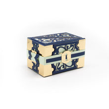 Load image into Gallery viewer, Tonic Studios Die Cutting Cherished Cadeau Gift Box Die Set - 4495E