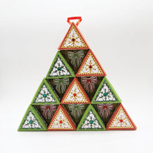 Load image into Gallery viewer, Tonic Studios - Festive Affinity Add On Die Set - 3772E
