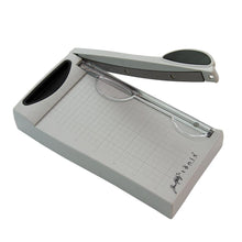 Load image into Gallery viewer, Tim Holtz - 6.25&quot; / 16cm Mini Trimmer - 4496E
