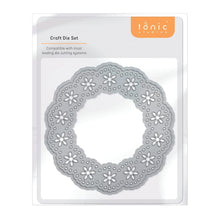 Load image into Gallery viewer, Tonic Studios Die Cutting Daisy Circle Die Set - 4681E
