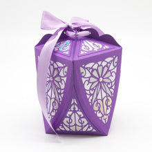 Load image into Gallery viewer, Tonic Studios Die Cutting Tonic Studios - Dainty Arched Edge Gift Box Die Set - 4113E
