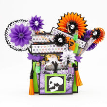 Load image into Gallery viewer, Tonic Studios Die Cutting Tonic Studios - Loaded Pockets - Rectangle Embroidery Hoop - 3925E
