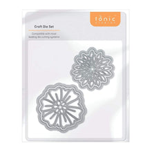 Load image into Gallery viewer, Tonic Studios Die Cutting Tonic Studios - Simple Florals - Beautiful Buttonholes Die Set  - 4449E
