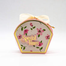 Load image into Gallery viewer, Tonic Studios Dimensions Tonic Studios - Special Times Vanity Box &amp; Memory Book Die Set - 3735E
